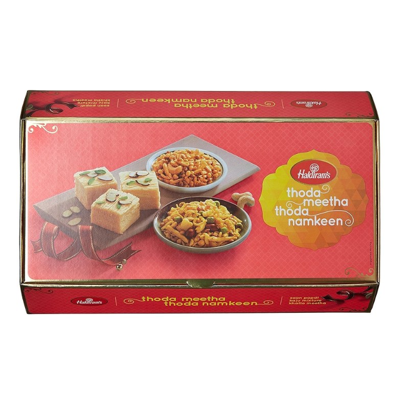 Haldirams  Thoda Meetha / Thoda Namkeen Gift Box 900g